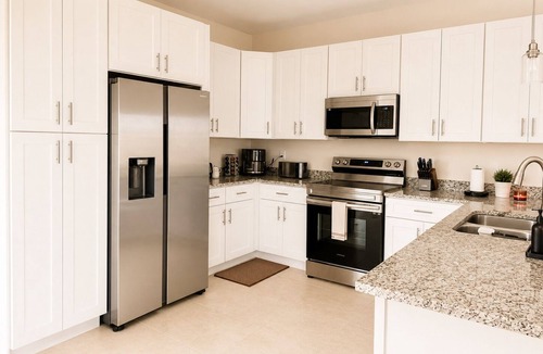 Jacarandas House | Your Cozy Corner in Cape Coral