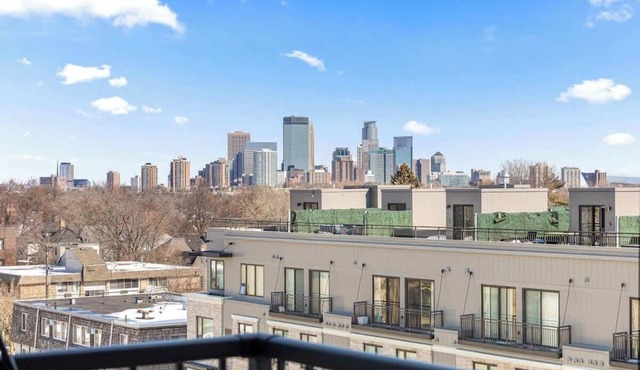 1 Bed |Balcony| Near Down town