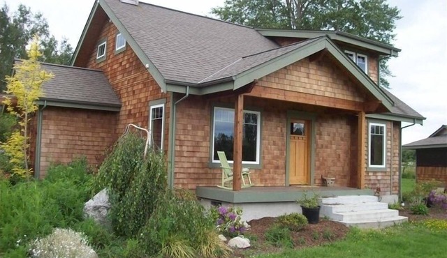 1600 Sq Ft Craftsman Cottage in the Country