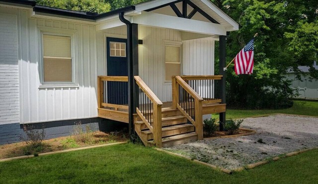 1BR Garner Gem|Backyard & Pet Friendly