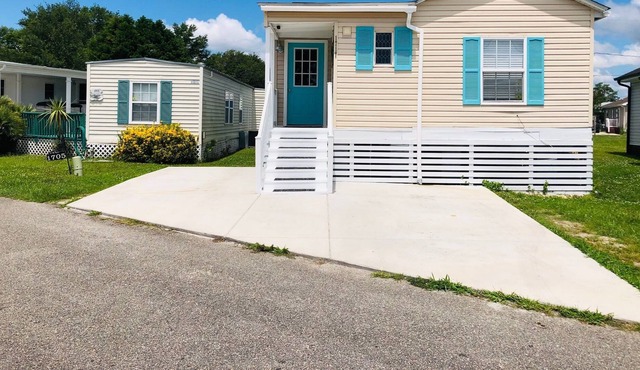 2 Bedroom 2 bathroom - Sunrise Cottage