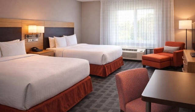 2 Pet-Friendly Studios w/Full Kitchen and Free Breakfast – Ideal for Long Stay