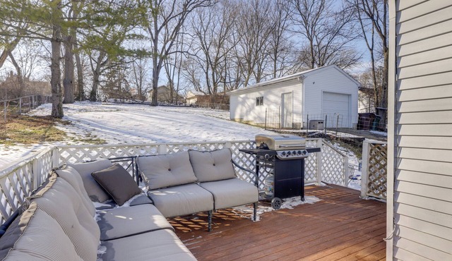 3 Mi to Englewood Dam: Pet-Friendly Home w/Yard!