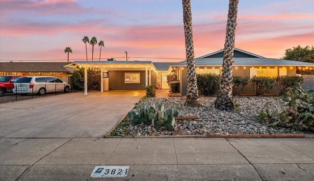 6 BR! Heated Pool, Hot Tub, Arcade