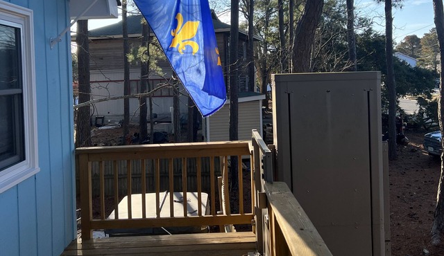 Accessible OBX Beach Cottage in the Pines *HOT TUB*