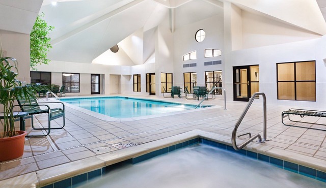 ADA Suite in Ballantyne | Free Breakfast + Pool