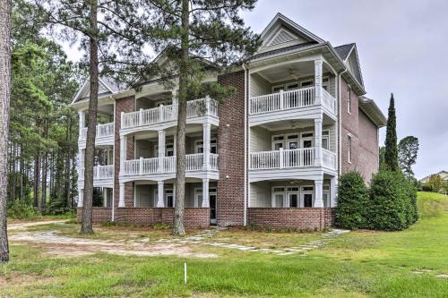 Anderson Creek Resort Condo on Golf Course w/Pool