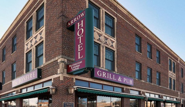 Arrow Hotel