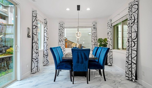 B18 : Granite Villa