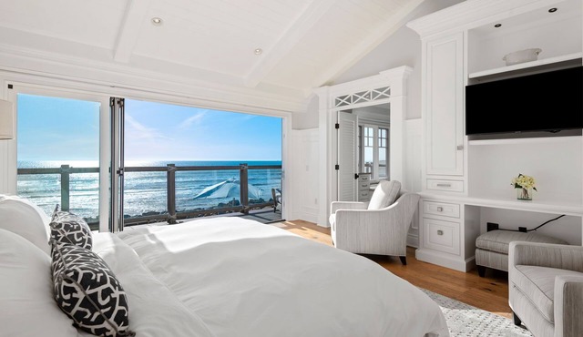 Beachfront at Seacliff