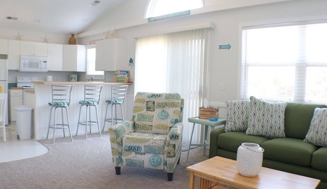 Bright & Beachy 3 bed/2 bath Soundside MP6