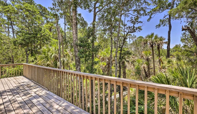 Bright Steinhatchee Home: Proximity to Ocean!