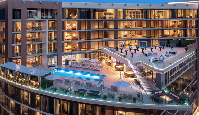 Caesars Republic Scottsdale, a Hilton Hotel