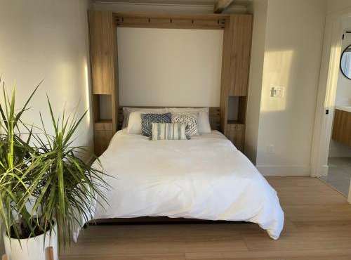 Cayucos Cottage Studio - Peak-A-Boo Ocean Views