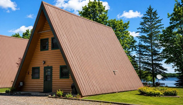 Cedar Cove Cabin 5
