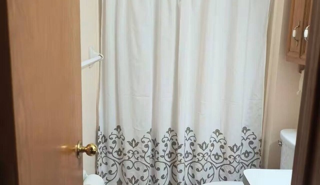 Charming 1-bedroom house with AC in peaceful Savage