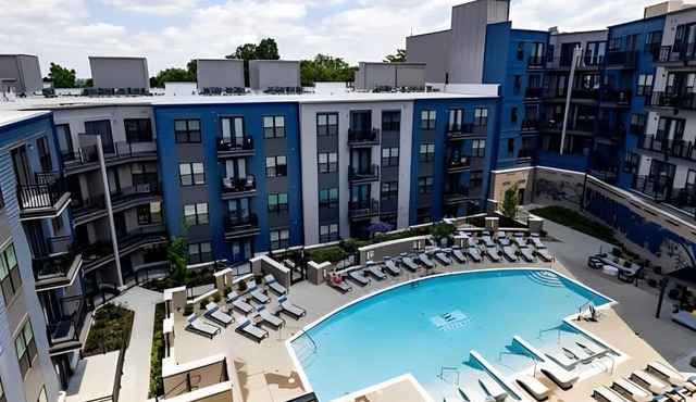 Charming 1BR 1BA Apartment Near Downtown Cincinnati