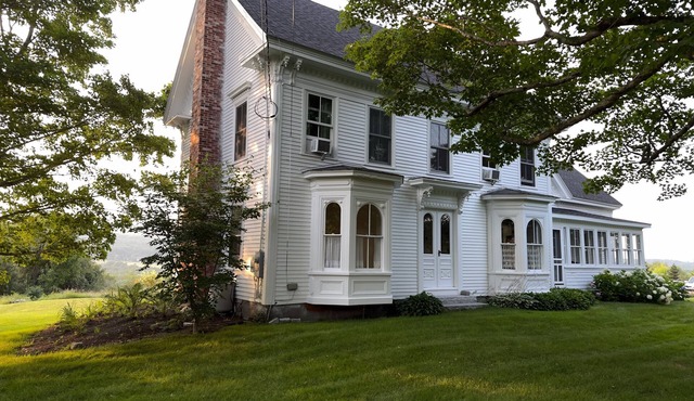 Charming 3-bedroom cottage with AC, WiFi in peaceful Appleton in Appleton