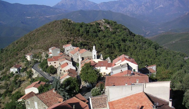 Charming accommodation in the heart of Corsica - close to Corte and the sea