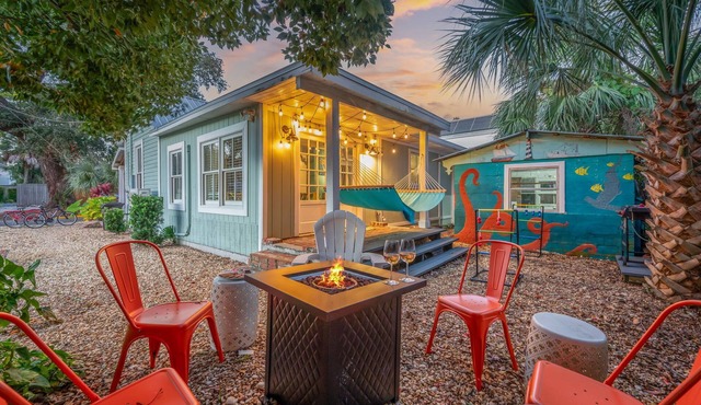 Charming Cottage in St. Aug - Kids Room & Firepit