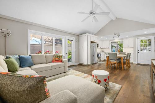 Charming cottage in New Seabury