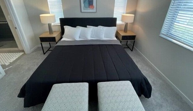 Chic & Spacious 2Bed/2Bath Apartment with Premium Amenities