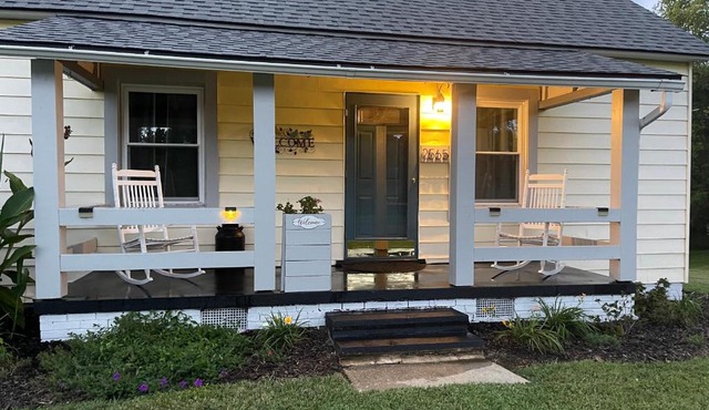 Clayton's 1910 Restored Mill House-near Burlington