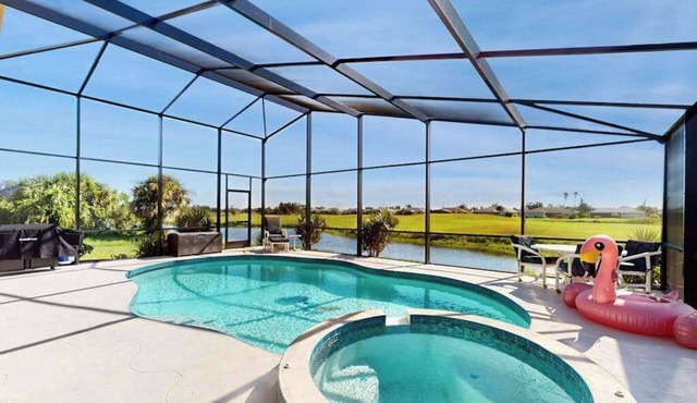 Coastal home on golf course w/water view, private pool & spa, AC, W/D, Wifi