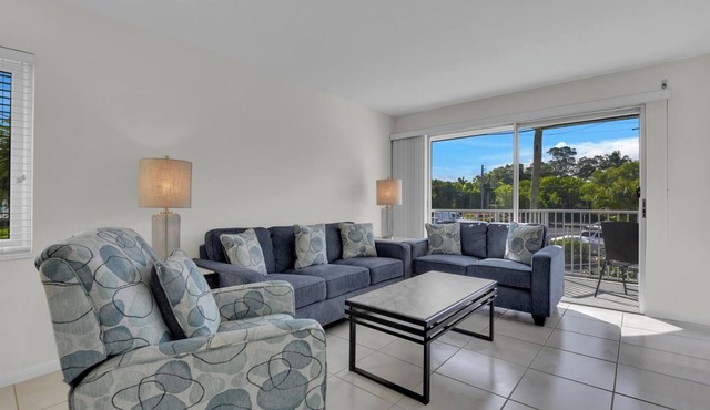 Coastal Retreat Near the Beach and 5th Ave