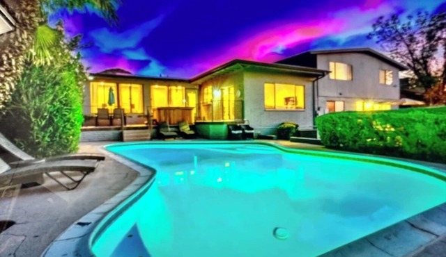 Come for fun in Back Yard Oasis with Pool/Hot Tub