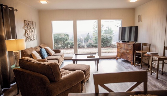 Cooper's Pointe Guest House, a private moment away from the Main House