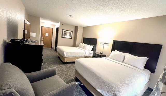 Country Trails Inn & Suites