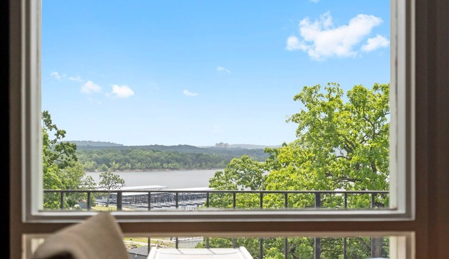 Cozy Waterfront w/Marina + Pet-Friendly