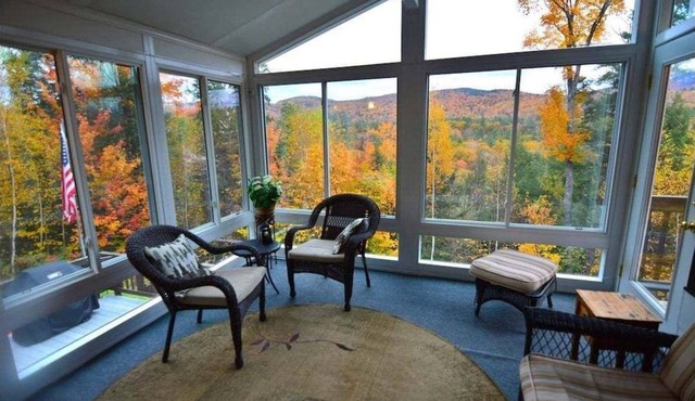 Deluxe Private 4 Bed Home, Pet Friendly near WV!