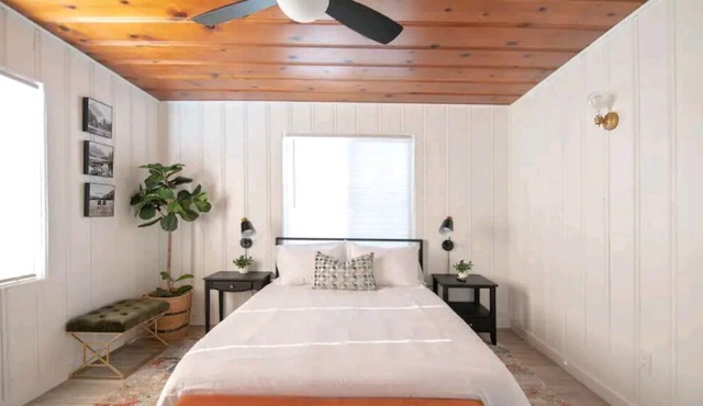 Designer Midcentury Cabin in downtown Phoenix