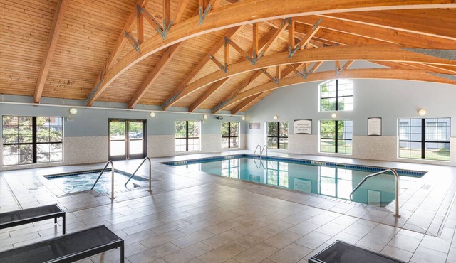 Eagan Accessible Suite | Roll-In Shower & Kitchen in Eagan