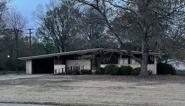 Eclipse house