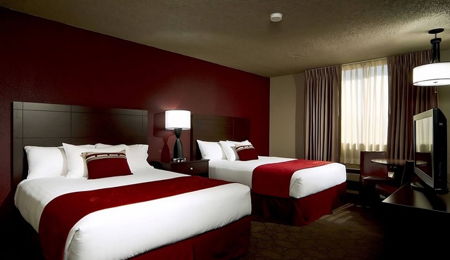 Edgewater Casino Resort, Sedona River View Queen Non Smoking Room, Free Parking