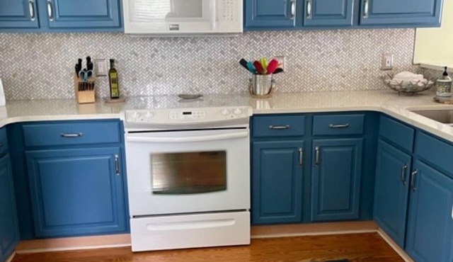 Enjoy Beautiful fall ocean views from this charming cottage-Bald Head Island