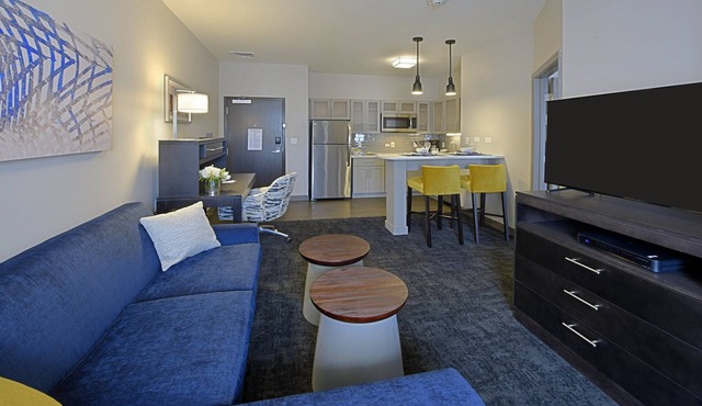 Executive Suite w/King bed. Free Breakfast. Business Center Access.