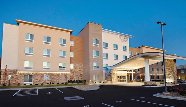 Fairfield Inn & Suites by Marriott Dayton North