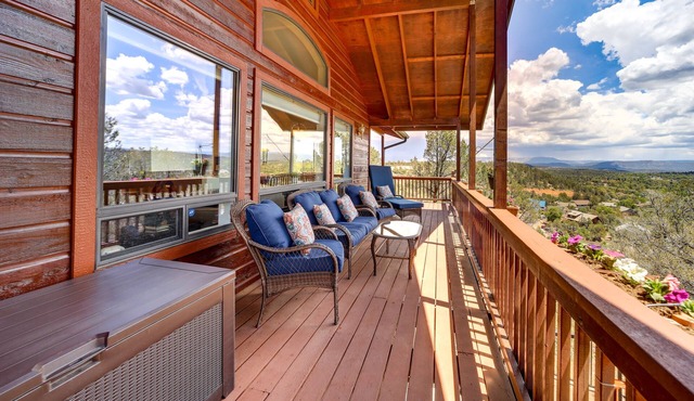 Fire Pit & Views: ‘Falconcrest’ Cottage in Payson!