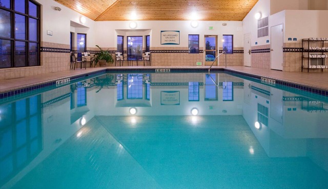 Free Breakfast. Pool & Hot Tub. Gym. Close to Albertville Premium Outlets!
