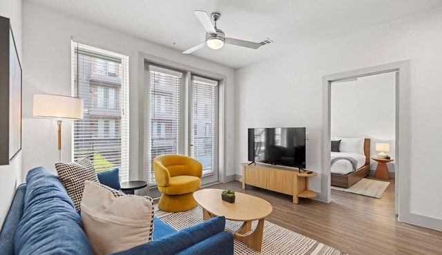 Fully Equipped for Comfort – Walk to Rainey Street, Dining & Downtown Fun