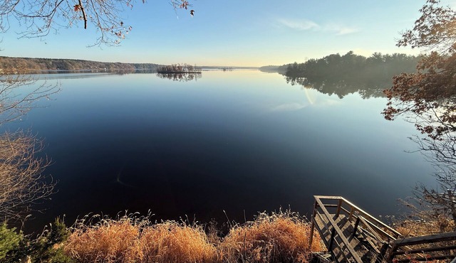 Gorgeous Lake Eau Claire home!