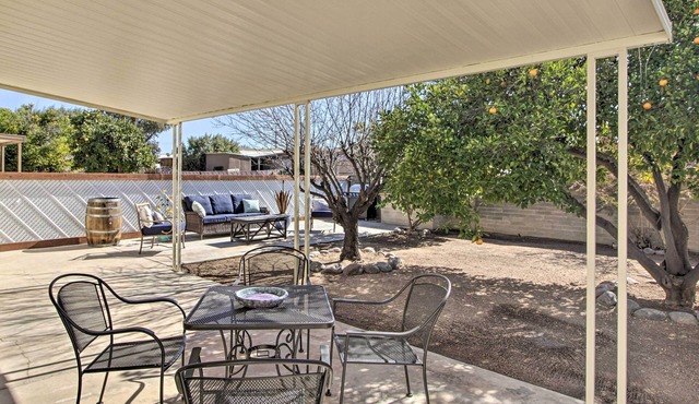 Groups Welcome! 2-Home Tucson Escape w/Fire Pit