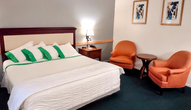 GuestHouse Inn Enumclaw