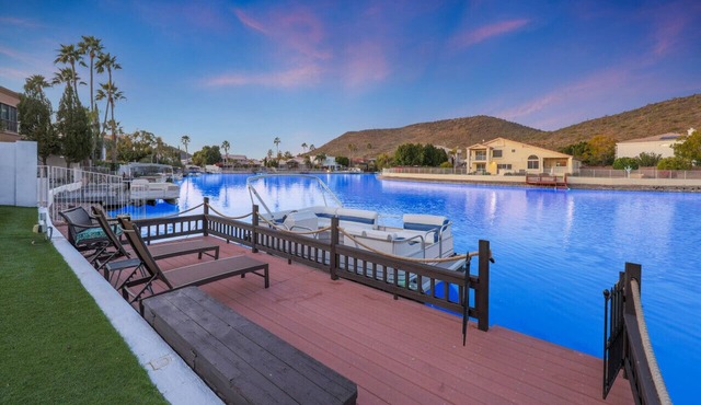 High-End Arrowhead Lakes Estate w/Private Boat & Heated Spa
