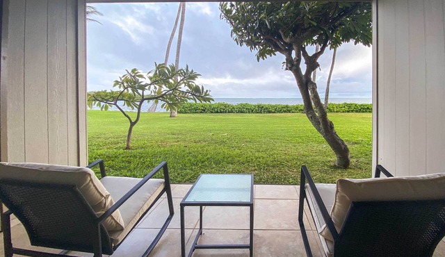 High-end Resort Condo Nestled on Molokai Shoreline