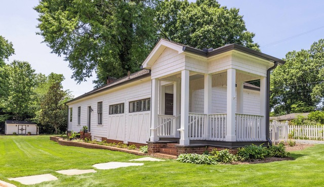 Historic Carriage House in Wesley Heights